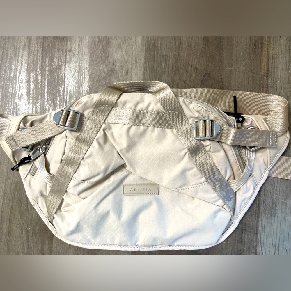 EXCURSION LARGE BELT BAG